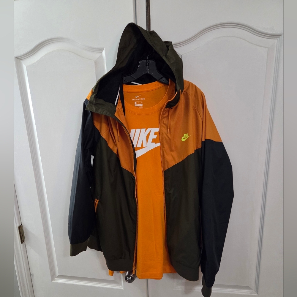 Nike windrunner jacket with matching shirt